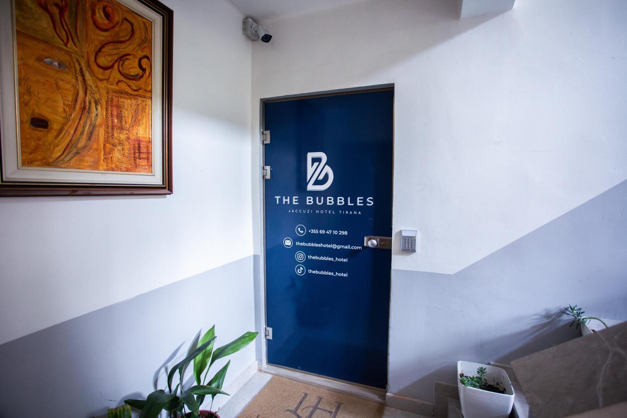 The Bubbles - Jacuzzi Hotel Тирана Екстериор снимка